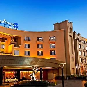 Hotel Radisson Blu Plaza Delhi Airport *****